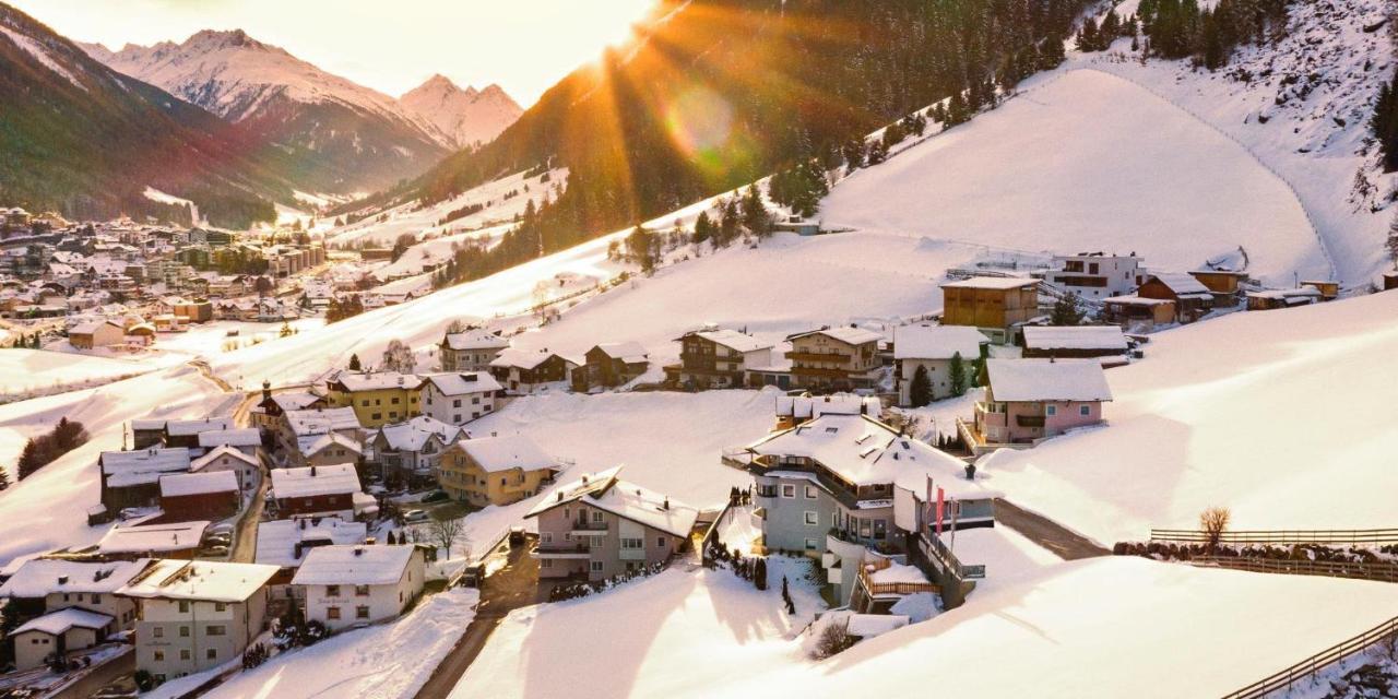 Hotel Gipfelherz Ischgl Bagian luar foto